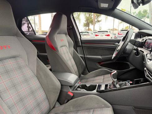 Used 2023 Volkswagen GTI S image 19