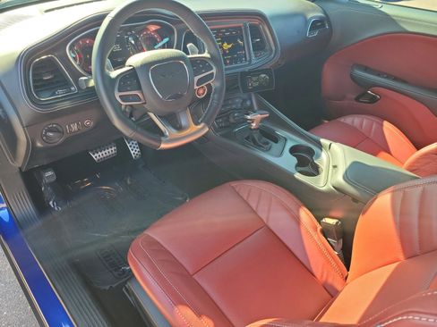 Used 2022 Dodge Challenger SRT Hellcat image 7