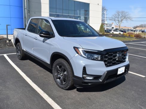 New 2026 Honda Ridgeline TrailSport image 2