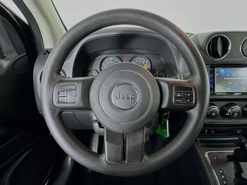 Used 2016 Jeep Compass Sport w/ Power Value Group image 11