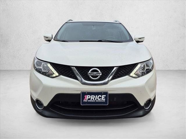 Used 2017 Nissan Rogue Sport SV w/ SV Premium Package AWD/4WD image 2