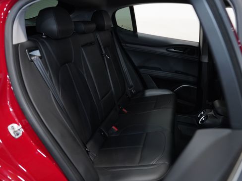 Used 2021 Alfa Romeo Stelvio Ti w/ Nero Edizione image 38