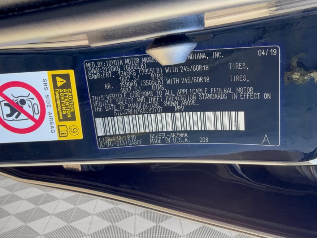 Used 2019 Toyota Highlander XLE AWD/4WD image 35