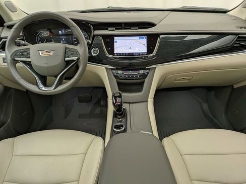 Certified 2024 Cadillac XT6 Premium Luxury w/ LPO, Floor Liner Package AWD/4WD image 24