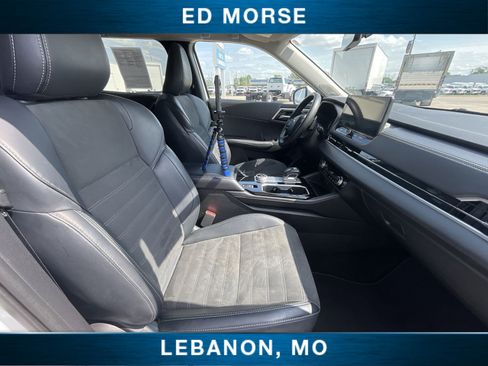 Used 2025 Mitsubishi Outlander SE FWD image 26