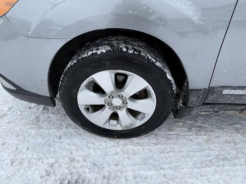 Used 2011 Subaru Outback 3.6R Limited w/ PWR Moonroof Pkg image 11