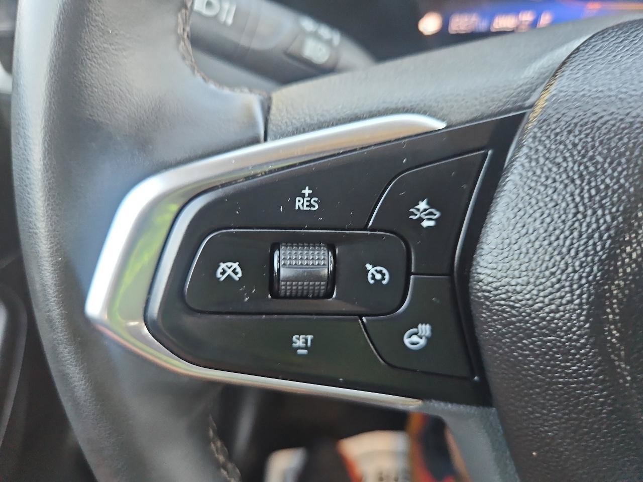 Used 2025 Chevrolet TrailBlazer LT w/ Convenience Package AWD/4WD image 25
