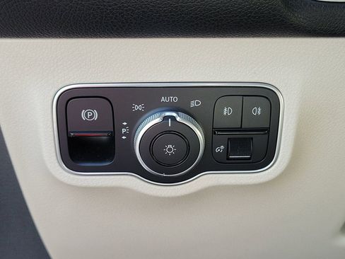 Certified 2022 Mercedes-Benz GLB 250 GLB 250 image 29