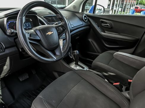 Used 2016 Chevrolet Trax LS FWD image 13