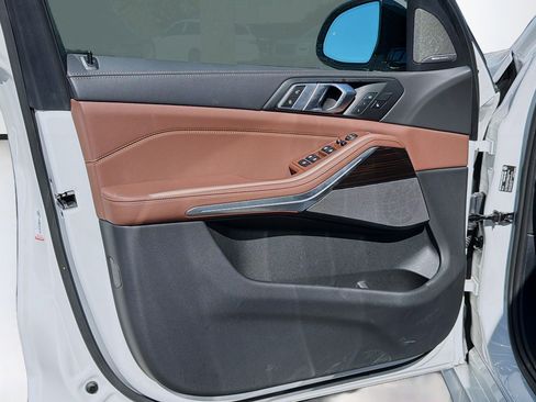 Used 2026 BMW X5 sDrive40i image 23