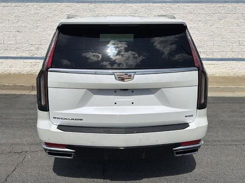 Certified 2024 Cadillac Escalade Premium Luxury Platinum w/ Heavy-Duty Trailer Package AWD/4WD image 6