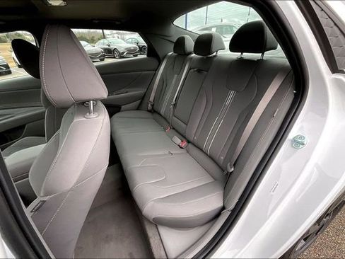New 2026 Hyundai Elantra SEL Sport Premium FWD image 10