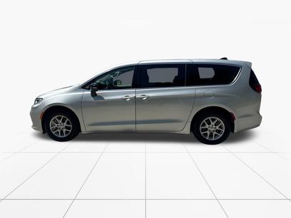 Used 2024 Chrysler Pacifica Touring-L
