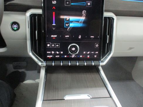 New 2026 GMC Acadia Denali w/ Super Cruise Package image 48