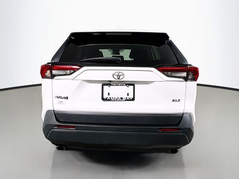 Used 2023 Toyota RAV4 XLE w/ Convenience Package FWD image 6