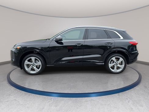New 2026 Audi Q5 Premium AWD/4WD image 8