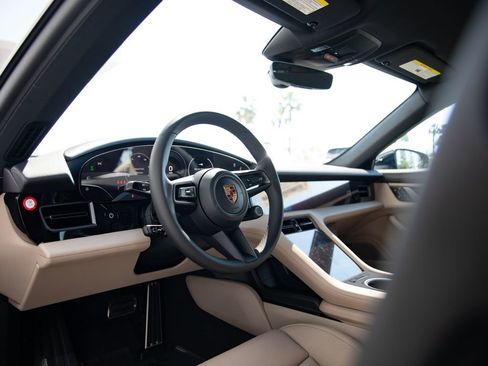 New 2026 Porsche Taycan image 4