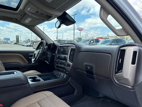 Used 2017 GMC Sierra 1500 Denali w/ Denali Ultimate Package AWD/4WD image 33