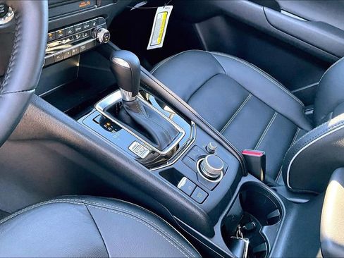 Certified 2025 MAZDA CX-5 AWD 2.5 S w/ Preferred Package image 10