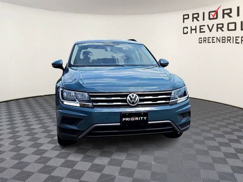 Used 2019 Volkswagen Tiguan SE FWD image 3