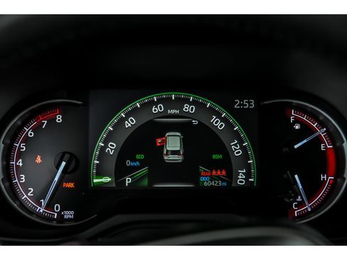 Used 2023 Toyota RAV4 XLE Premium image 16