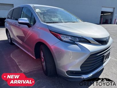 Used 2022 Toyota Sienna LE