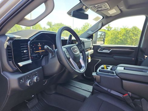 New 2026 GMC Sierra 2500 SLE w/ SLE Value Package; AWD/4WD image 12