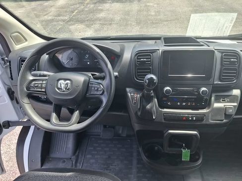 Used 2023 RAM ProMaster 2500 FWD image 16