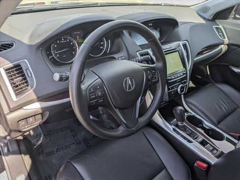 Used 2015 Acura TLX w/ Technology Package FWD image 10