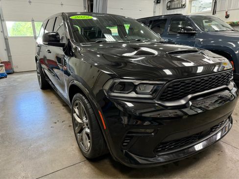 Used 2022 Dodge Durango SRT w/ Technology Group AWD/4WD image 3