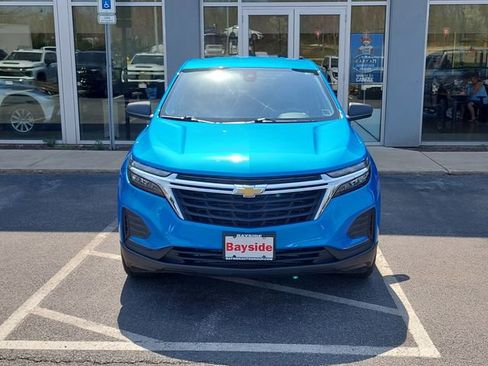 Used 2024 Chevrolet Equinox LS w/ Driver Confidence II Package AWD/4WD image 3