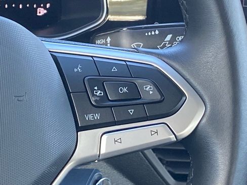 Certified 2025 Volkswagen Jetta S image 8