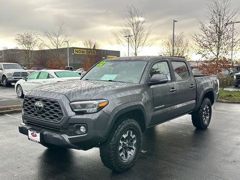Used 2022 Toyota Tacoma TRD Off-Road image 7