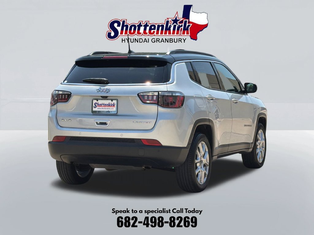 Used 2025 Jeep Compass Limited AWD/4WD image 6