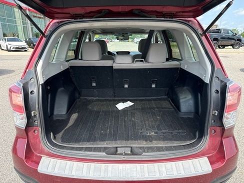 Used 2017 Subaru Forester 2.5i Premium w/ All-Weather Package AWD/4WD image 5