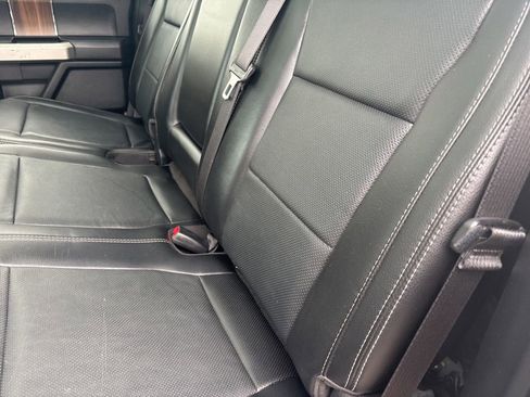 Used 2017 Ford F150 Lariat w/ Equipment Group 501A Mid image 31