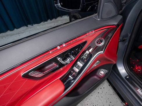 Used 2024 Mercedes-Benz S 580 4MATIC Sedan image 10