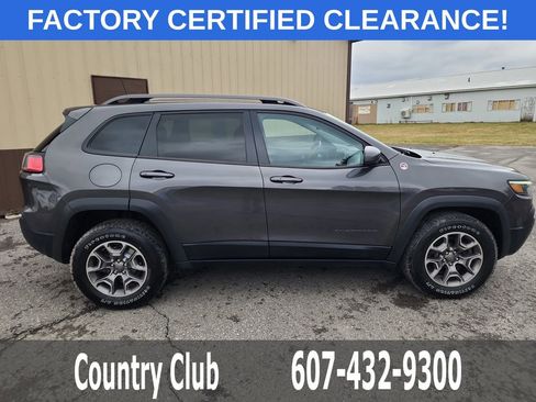 Used 2021 Jeep Cherokee Trailhawk AWD/4WD image 9
