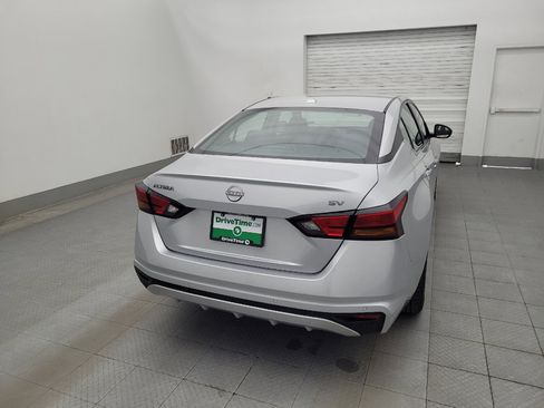 Used 2023 Nissan Altima 2.5 SV image 7