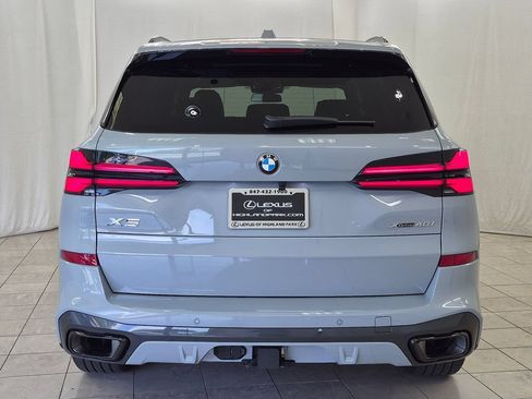 Used 2026 BMW X5 xDrive40i w/ M Sport Package AWD/4WD image 8