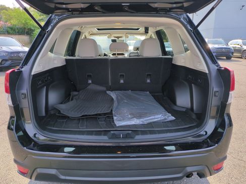 Used 2021 Subaru Forester Premium AWD/4WD image 29