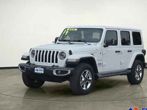 Used 2019 Jeep Wrangler Unlimited Sahara AWD/4WD image 1