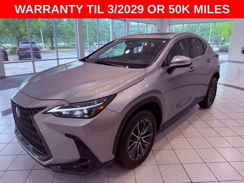 Used 2025 Lexus NX 250 FWD w/ Cold Area Package image 3