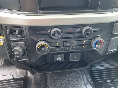 New 2025 Ford F350 XL w/ XL Chrome Package image 19