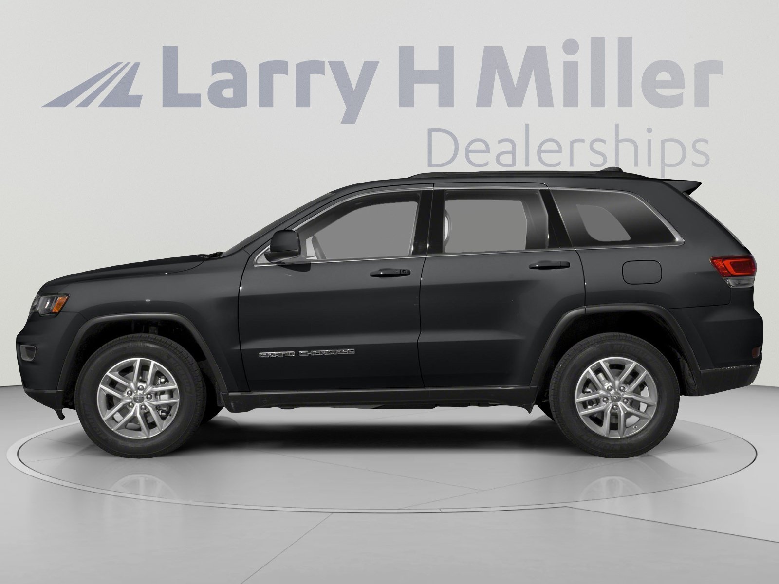 Used 2020 Jeep Grand Cherokee Altitude AWD/4WD image 3