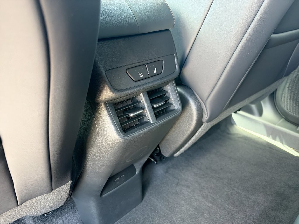 New 2027 GMC Terrain AT4 w/ Convenience Package III AWD/4WD image 24