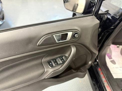 Used 2017 Ford Fiesta ST image 28