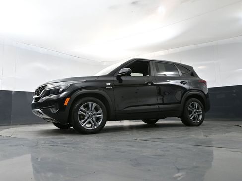 Used 2021 Kia Seltos LX AWD/4WD image 20