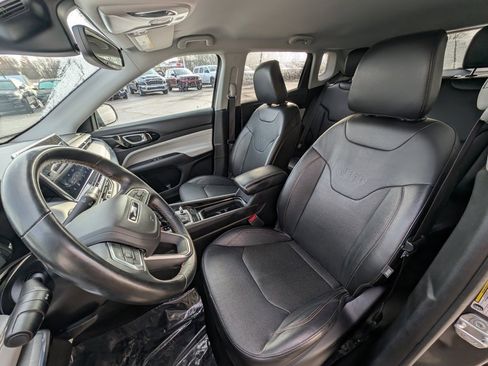 Used 2022 Jeep Compass Limited image 14