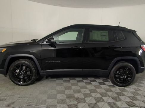 New 2026 Jeep Compass Latitude image 8